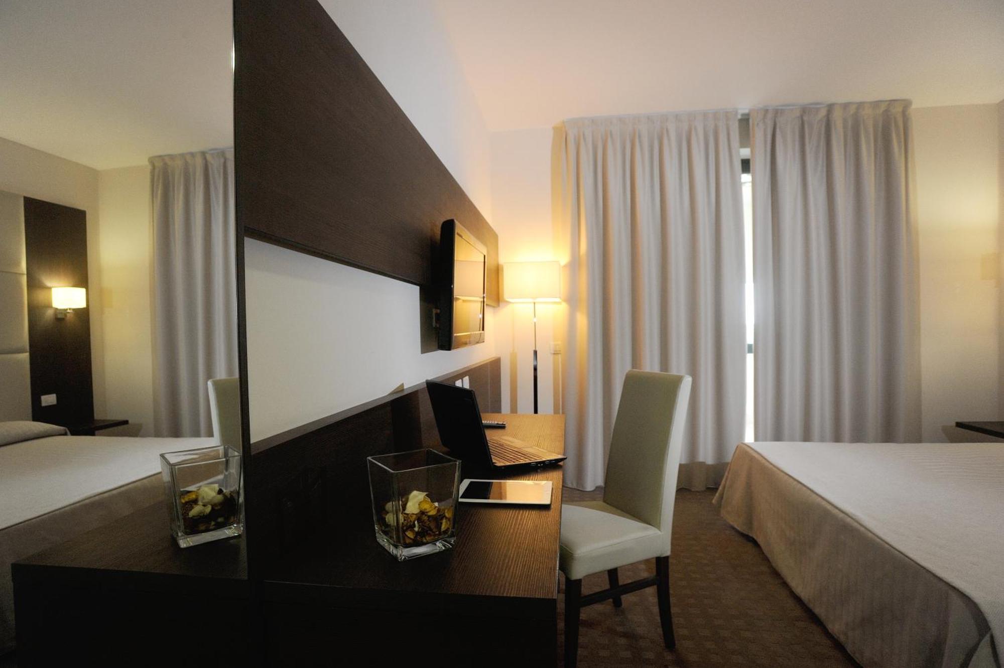 Palace Inn Rome Fiano ฟิอาโน โรมาโน ห้อง รูปภาพ